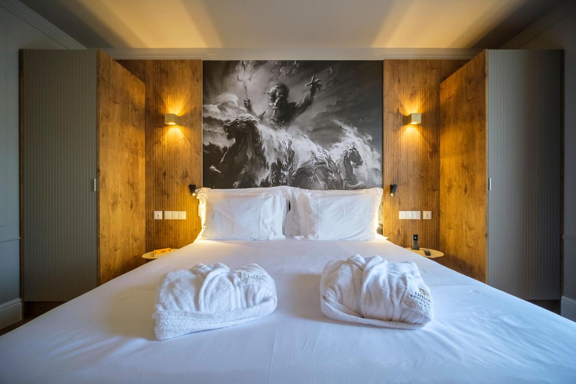 Azores Book Hotel Ангра-ду-Эроижму Экстерьер фото