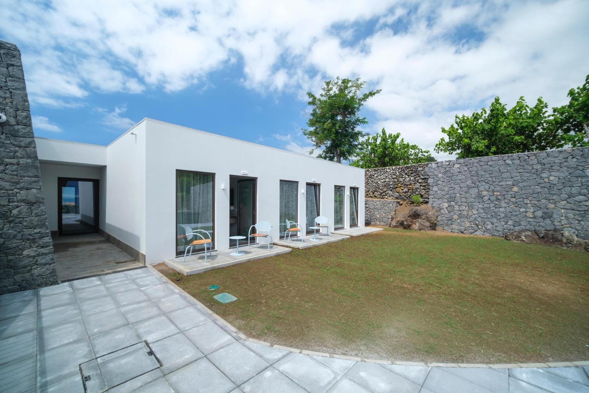 Azores Book Hotel Ангра-ду-Эроижму Экстерьер фото