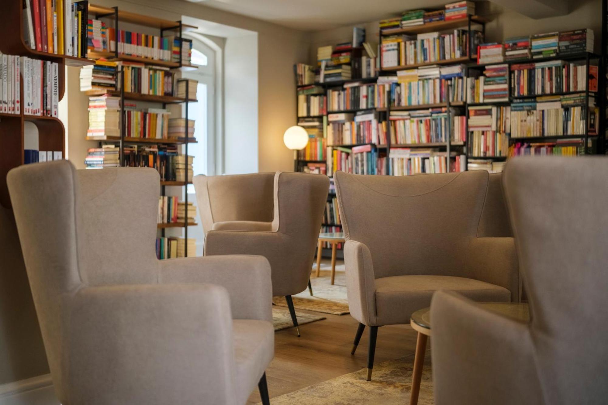 Azores Book Hotel Ангра-ду-Эроижму Экстерьер фото